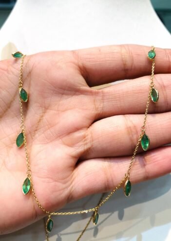 18k Gold Necklace with Green Diamonds (Example)