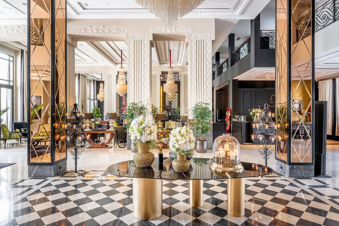 L’Hôtel Casablanca Example